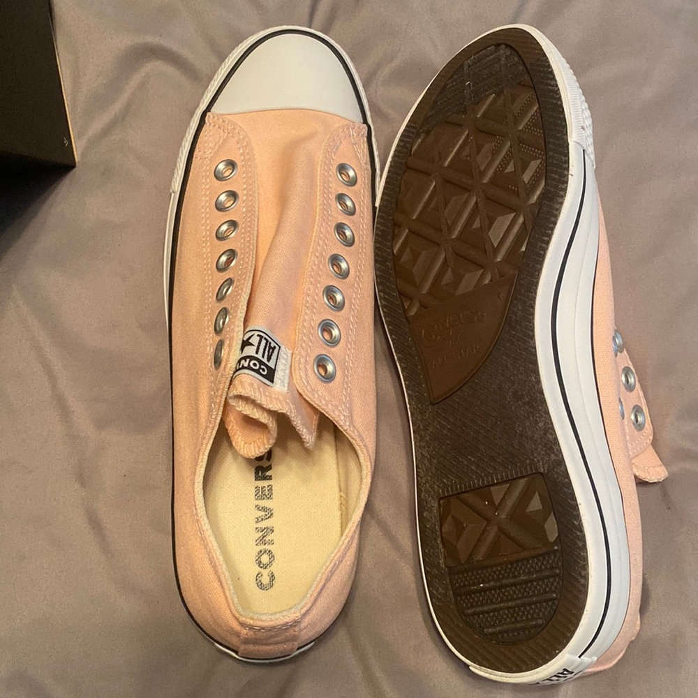 Slip on converse sneakers.